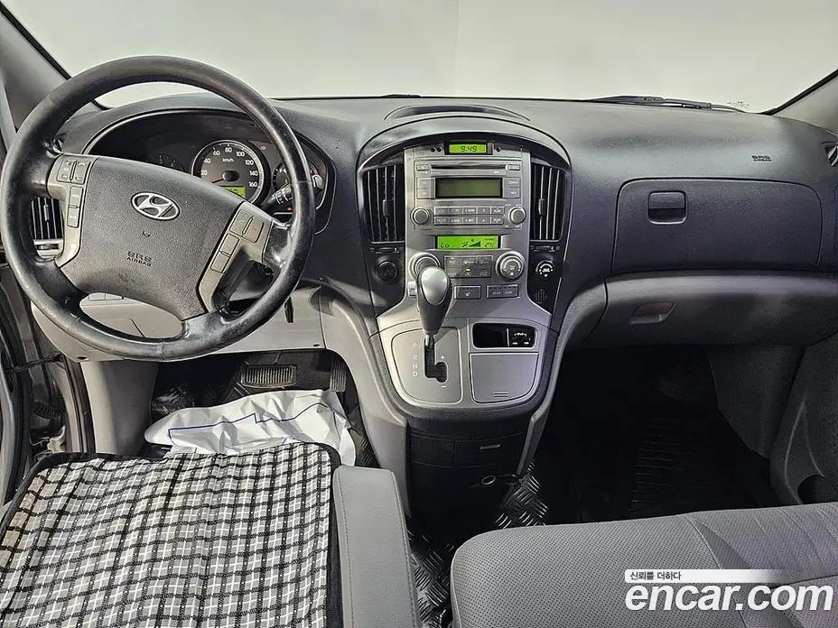 Hyundai Starex 2015 2.5 автомат (гидро), фото 9 Hyundai Starex 2015 2.5 автомат (гидро), фото 9
