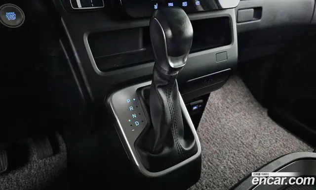 Hyundai Staria 2022 2.2 автомат (гидро), миниатюра 11