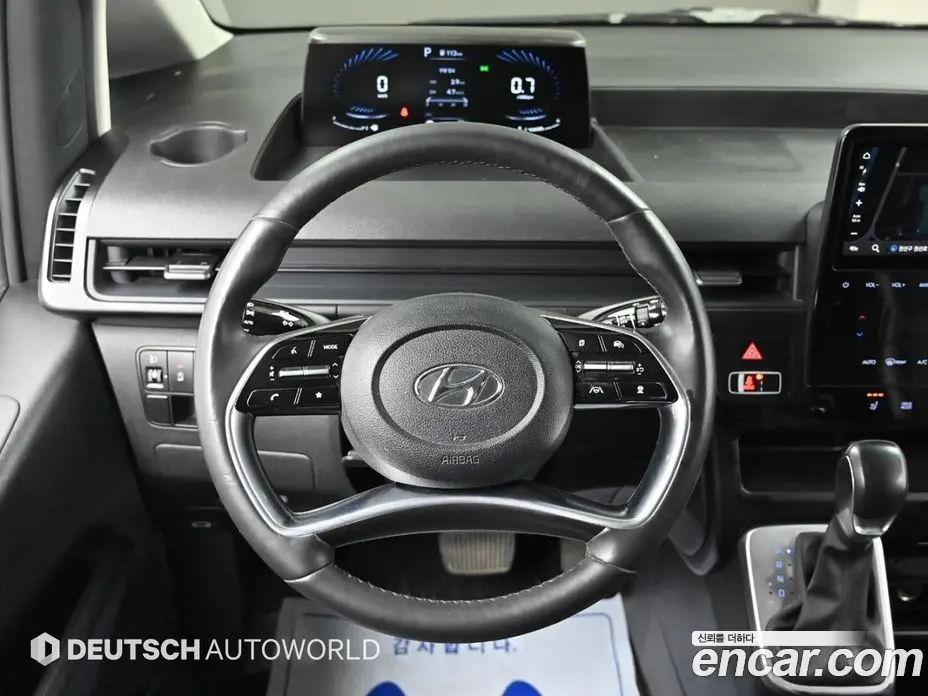 Hyundai Staria 2022 2.2 автомат (гидро), фото 13