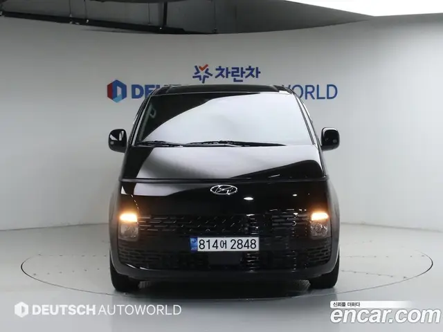 Hyundai Staria 2022 2.2 автомат (гидро), миниатюра 3