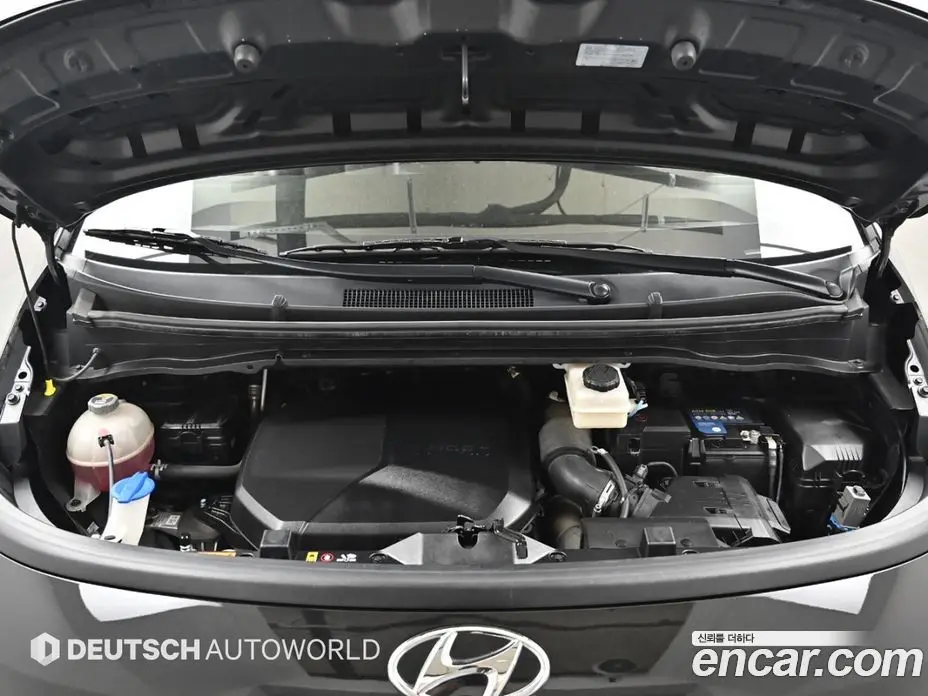 Hyundai Staria 2022 2.2 автомат (гидро), фото 6
