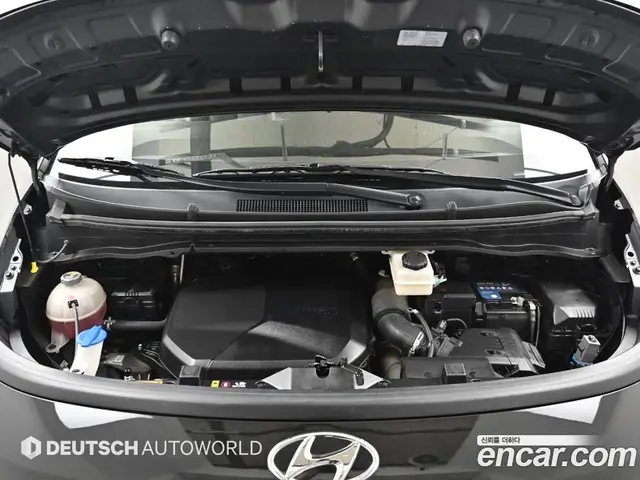 Hyundai Staria 2022 2.2 автомат (гидро), миниатюра 6