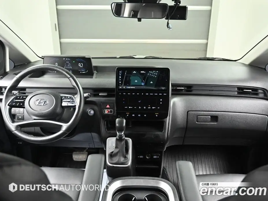 Hyundai Staria 2022 2.2 автомат (гидро), фото 7