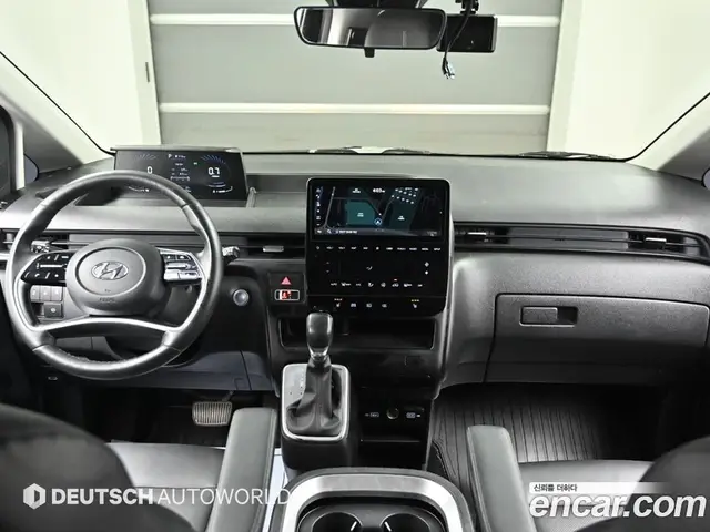 Hyundai Staria 2022 2.2 автомат (гидро), миниатюра 7
