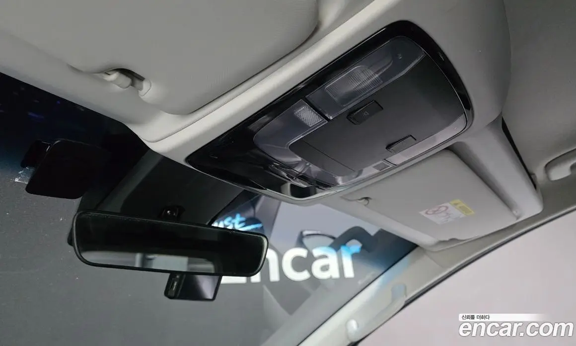 Hyundai Staria 2022 2.2 автомат (гидро), фото 19