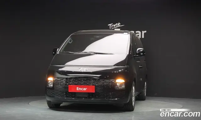 Hyundai Staria 2022 2.2 автомат (гидро), миниатюра 3