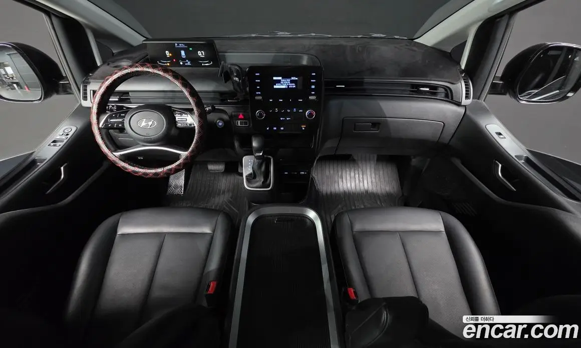 Hyundai Staria 2022 2.2 автомат (гидро), фото 7