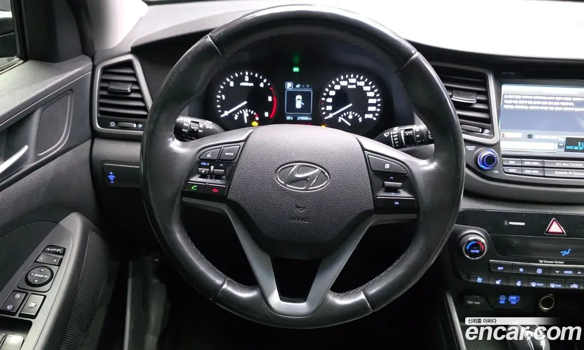 Hyundai Tucson 2015 2.0 автомат (гидро), фото 13