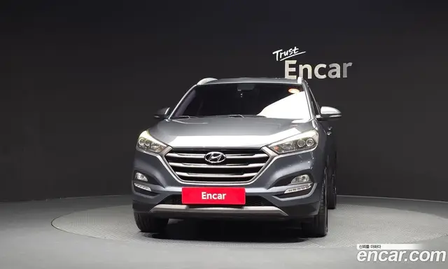 Hyundai Tucson 2015 2.0 автомат (гидро), миниатюра 3