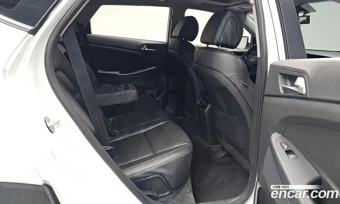 Hyundai Tucson 2016 1.7 автомат (гидро), фото 16