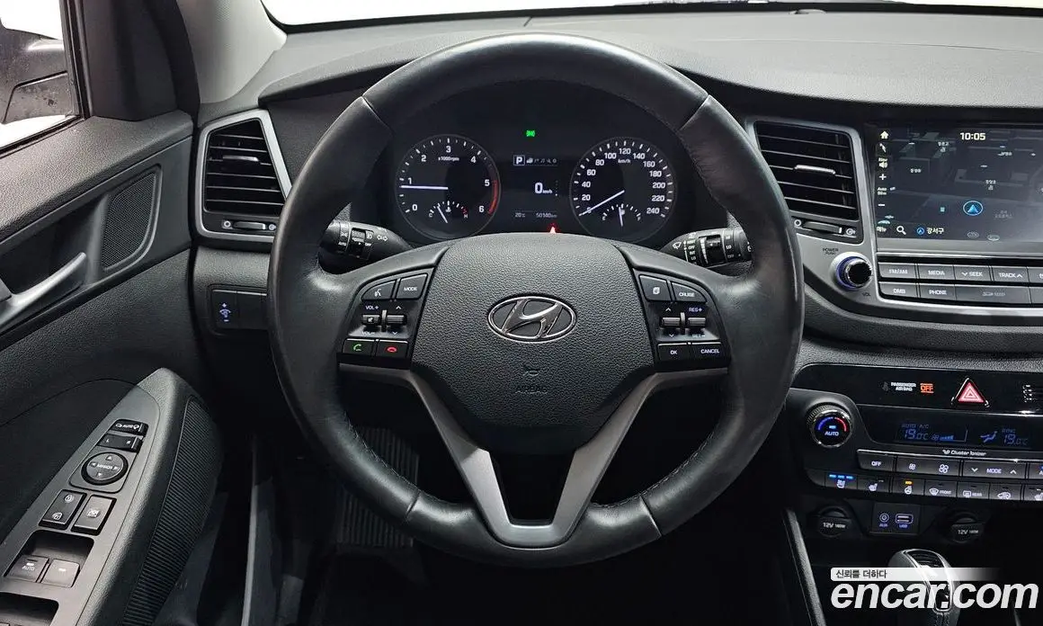 Hyundai Tucson 2016 1.7 автомат (гидро), фото 17