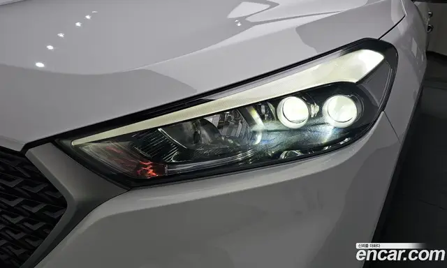 Hyundai Tucson 2016 1.7 автомат (гидро), миниатюра 7