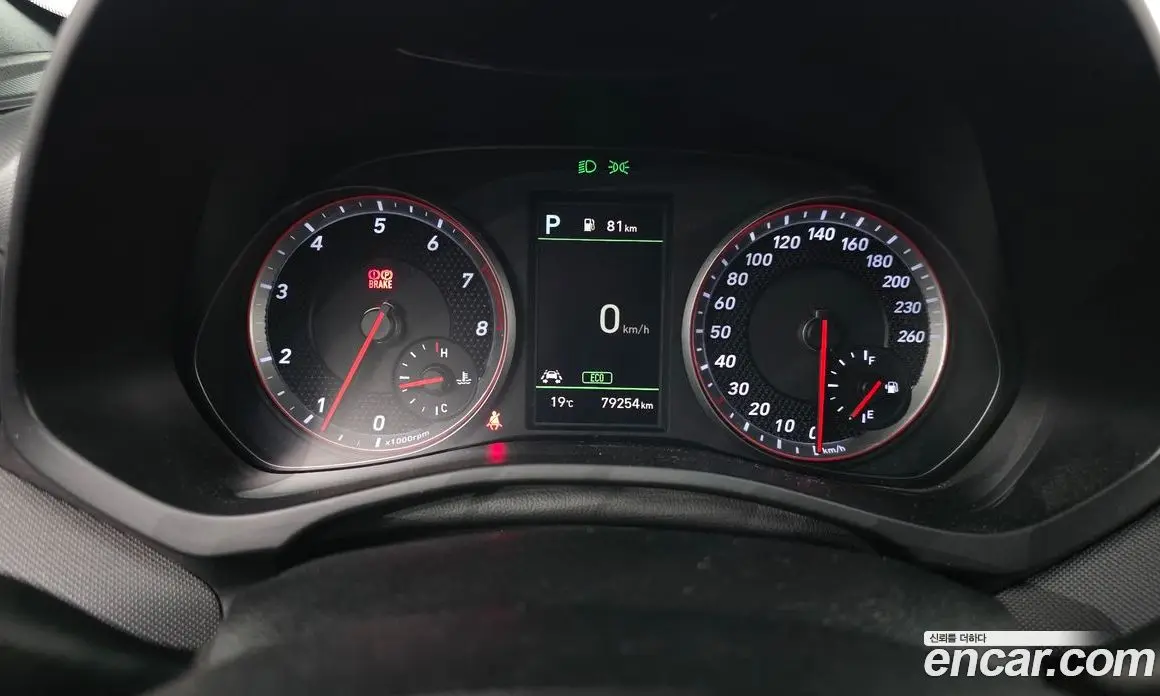 Hyundai Veloster 2018 1.6 автомат (гидро), фото 11
