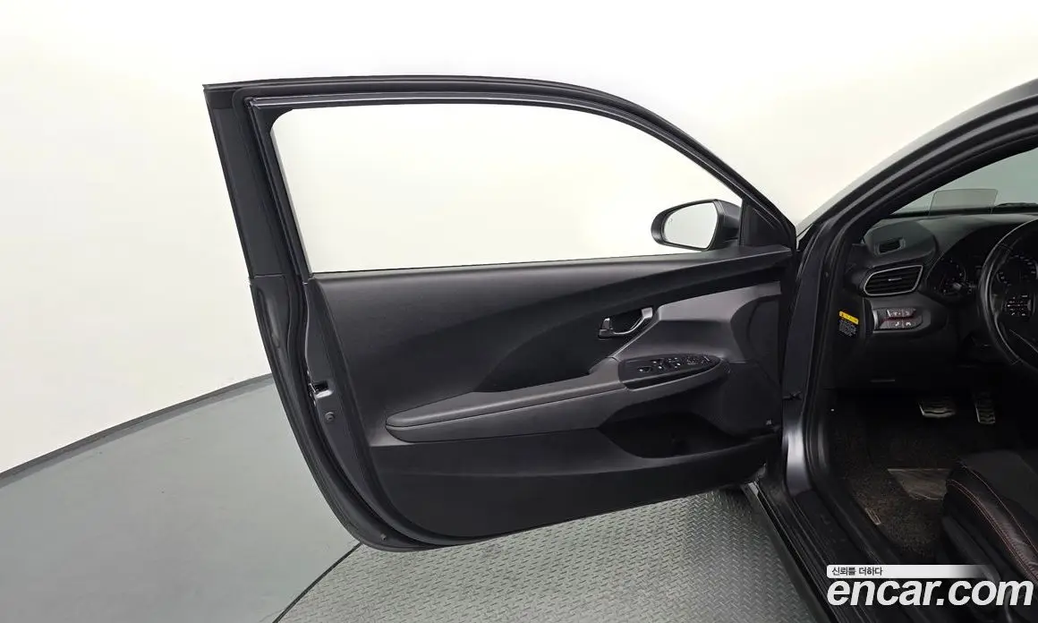 Hyundai Veloster 2018 1.6 автомат (гидро), фото 14