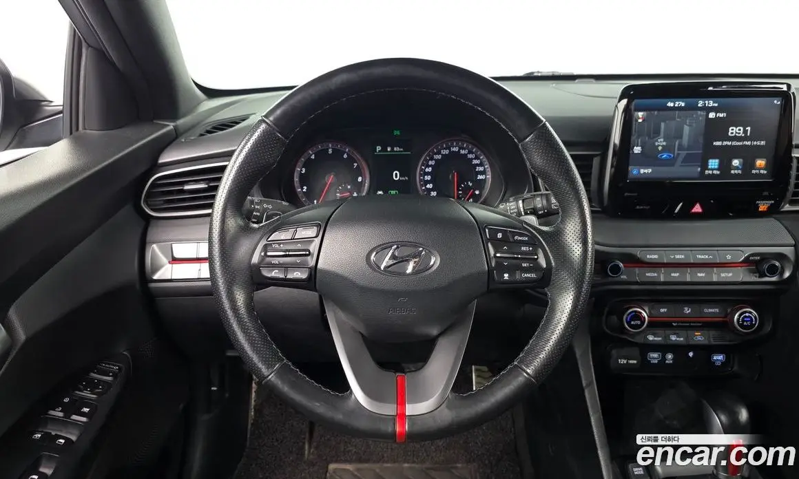 Hyundai Veloster 2018 1.6 автомат (гидро), фото 19