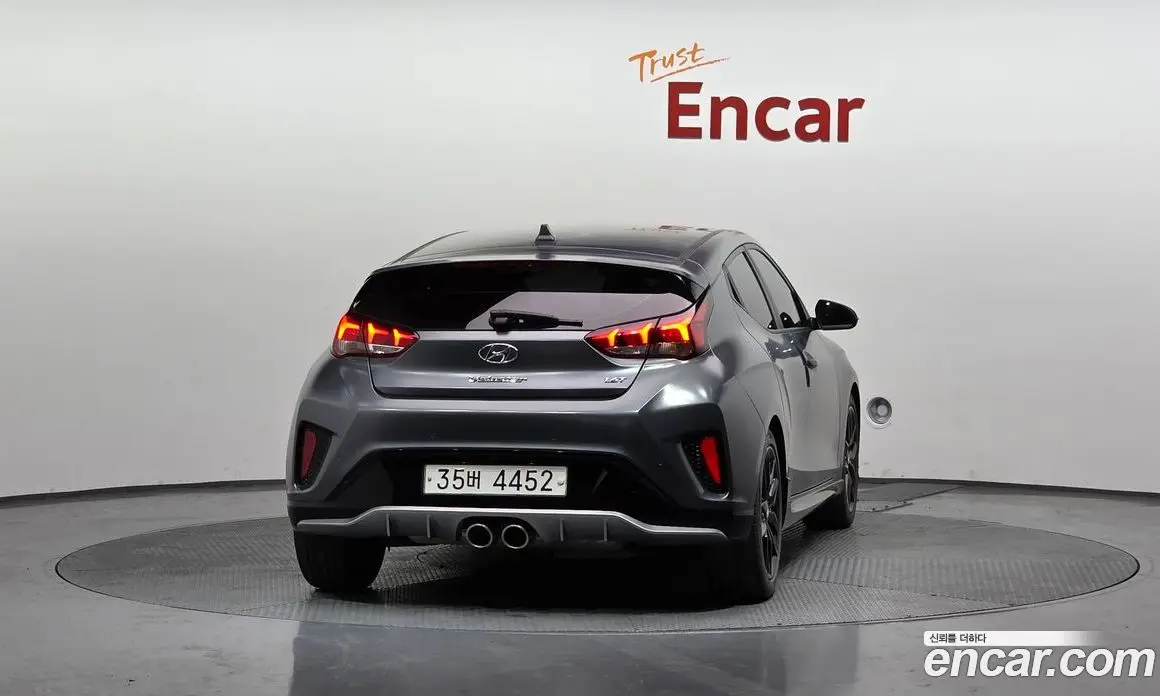 Hyundai Veloster 2018 1.6 автомат (гидро), фото 4