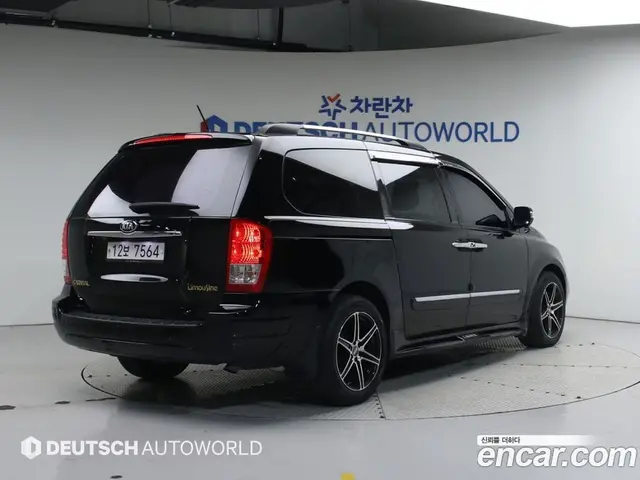 Kia Carnival 2013 2.2 автомат (гидро), миниатюра 2 Kia Carnival 2013 2.2 автомат (гидро), миниатюра 2