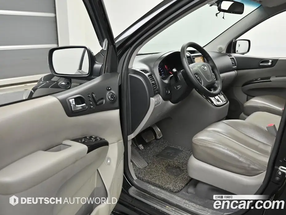 Kia Carnival 2013 2.2 автомат (гидро), фото 11 Kia Carnival 2013 2.2 автомат (гидро), фото 11