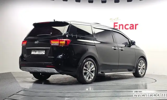 Kia Carnival 2016 2.2 автомат (гидро), миниатюра 2