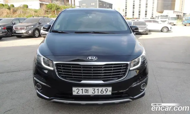 Kia Carnival 2017 2.2 автомат (гидро), миниатюра 2