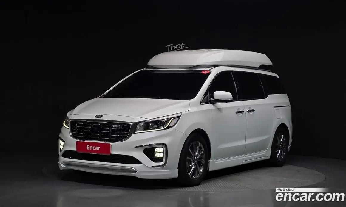 Kia Carnival 2018 2.2 автомат (гидро), фото 1 Kia Carnival 2018 2.2 автомат (гидро), фото 1