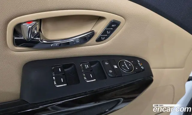 Kia Carnival 2018 2.2 автомат (гидро), миниатюра 11 Kia Carnival 2018 2.2 автомат (гидро), миниатюра 11