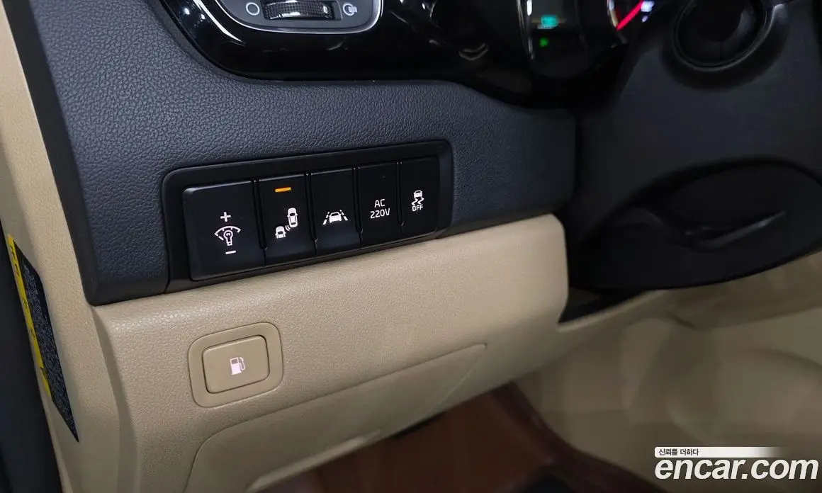 Kia Carnival 2018 2.2 автомат (гидро), фото 12 Kia Carnival 2018 2.2 автомат (гидро), фото 12