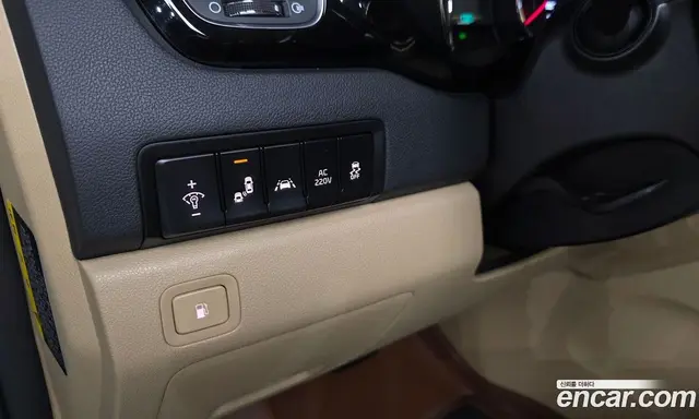Kia Carnival 2018 2.2 автомат (гидро), миниатюра 12