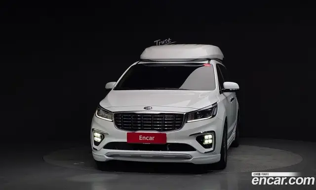 Kia Carnival 2018 2.2 автомат (гидро), миниатюра 3 Kia Carnival 2018 2.2 автомат (гидро), миниатюра 3