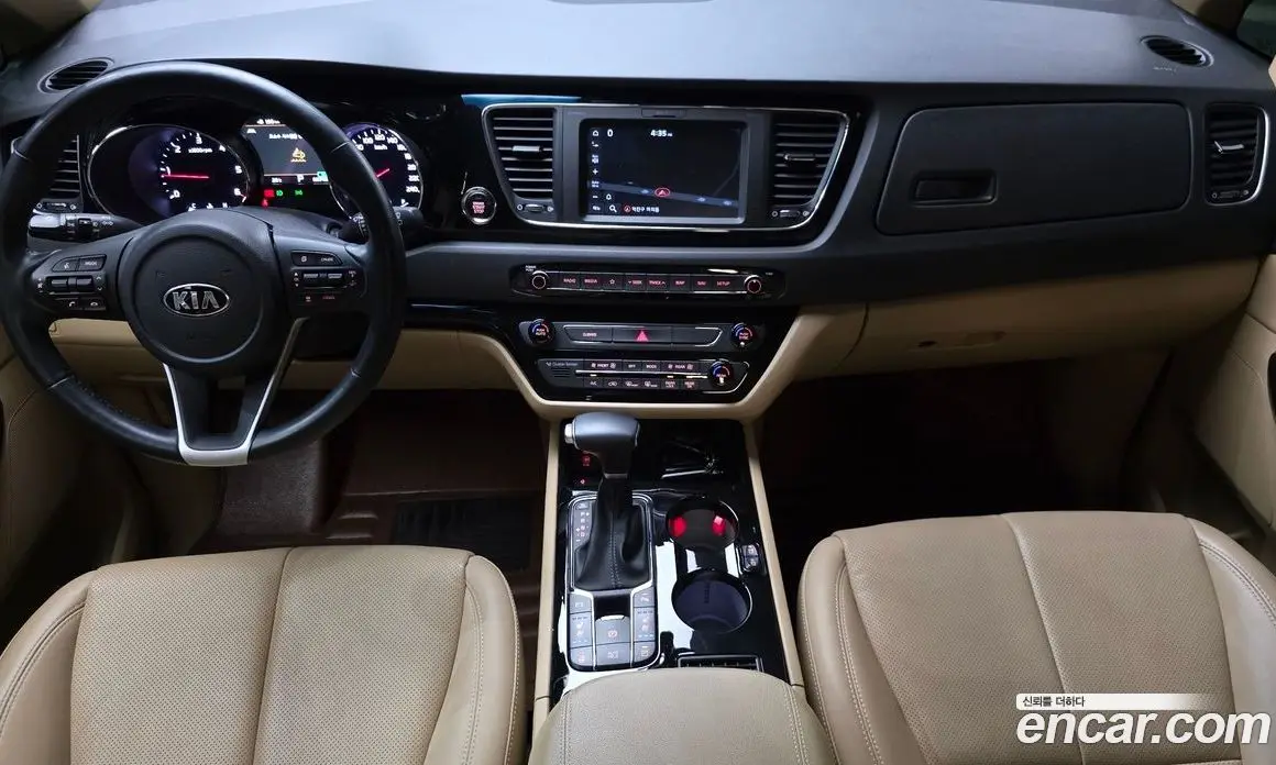 Kia Carnival 2018 2.2 автомат (гидро), фото 7 Kia Carnival 2018 2.2 автомат (гидро), фото 7