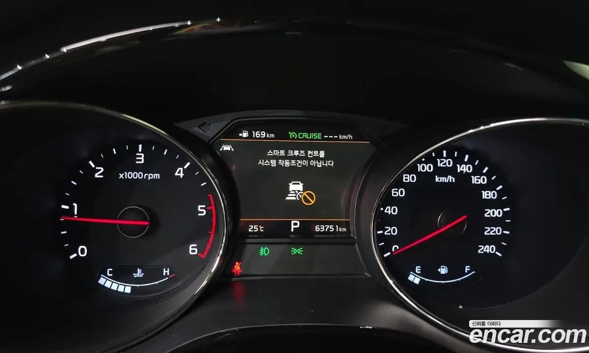 Kia Carnival 2018 2.2 автомат (гидро), фото 8 Kia Carnival 2018 2.2 автомат (гидро), фото 8