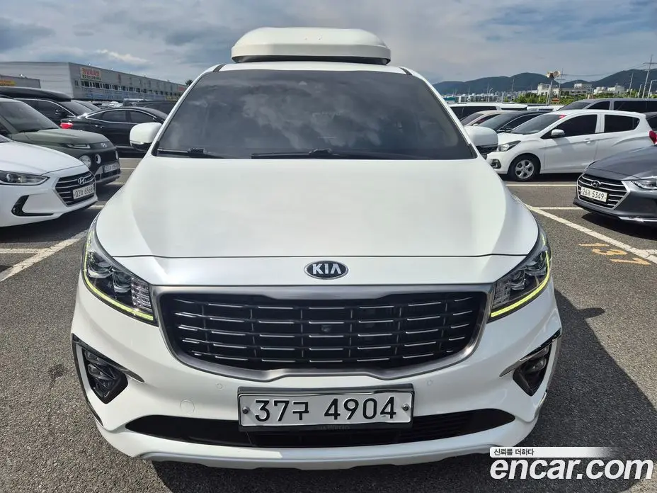 Kia Carnival 2018 2.2 автомат (гидро), фото 1 Kia Carnival 2018 2.2 автомат (гидро), фото 1