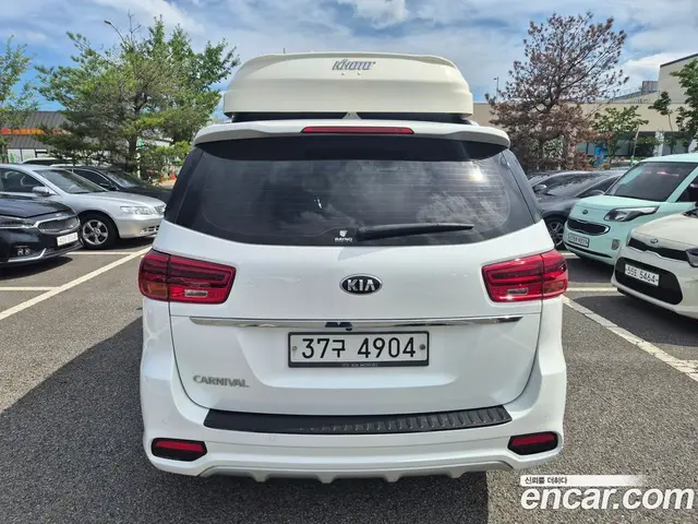 Kia Carnival 2018 2.2 автомат (гидро), миниатюра 3 Kia Carnival 2018 2.2 автомат (гидро), миниатюра 3