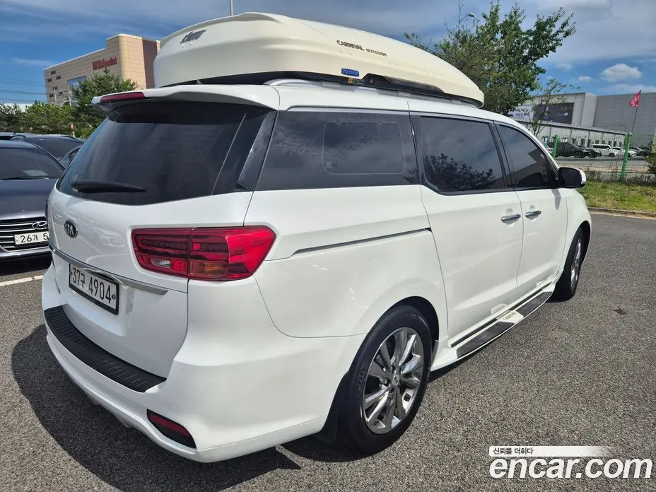 Kia Carnival 2018 2.2 автомат (гидро), фото 4 Kia Carnival 2018 2.2 автомат (гидро), фото 4