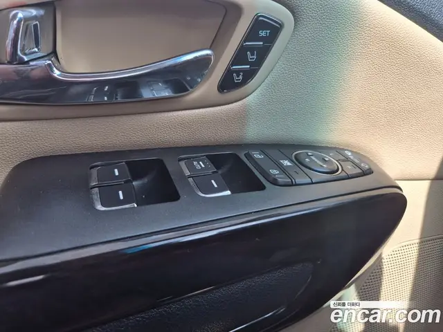 Kia Carnival 2018 2.2 автомат (гидро), миниатюра 8 Kia Carnival 2018 2.2 автомат (гидро), миниатюра 8