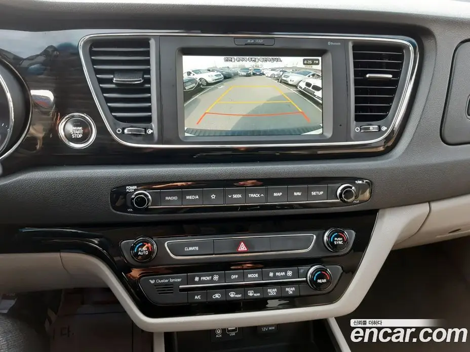 Kia Carnival 2019 2.2 автомат (гидро), фото 12