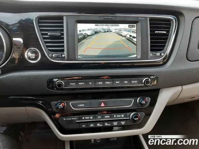 Kia Carnival 2019 2.2 автомат (гидро), миниатюра 12