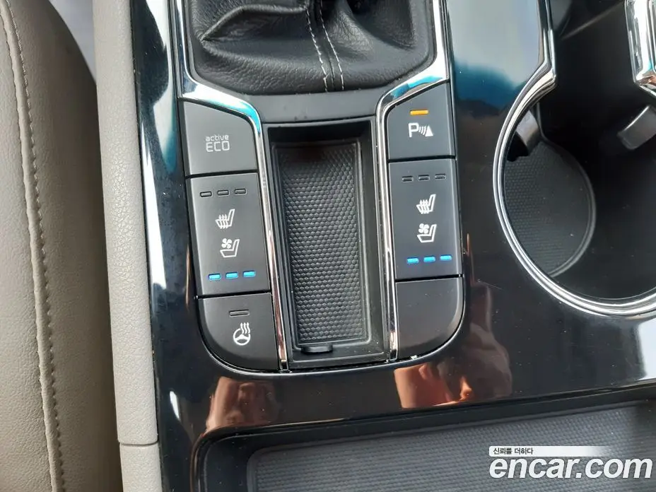 Kia Carnival 2019 2.2 автомат (гидро), фото 13