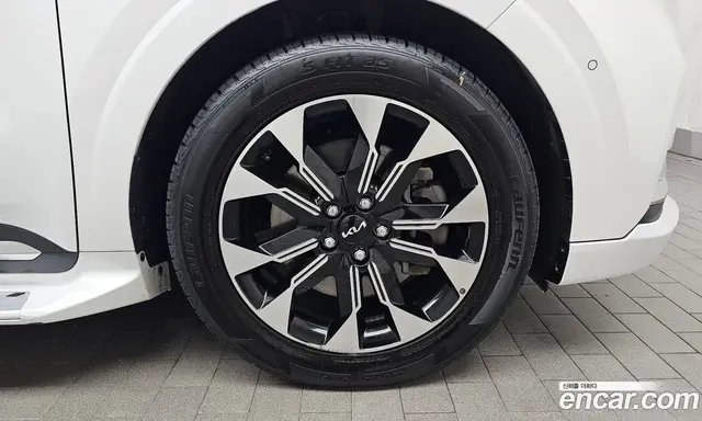 Kia Carnival 2021 2.2 автомат (гидро), миниатюра 5