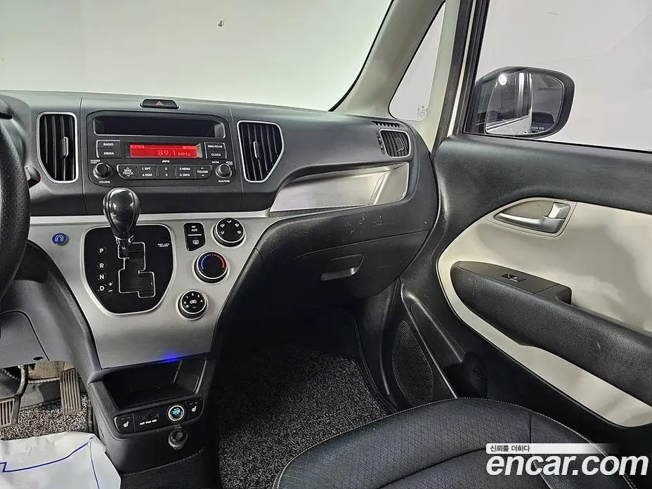 Kia Ray 2014 1.0 автомат (гидро), фото 10 Kia Ray 2014 1.0 автомат (гидро), фото 10