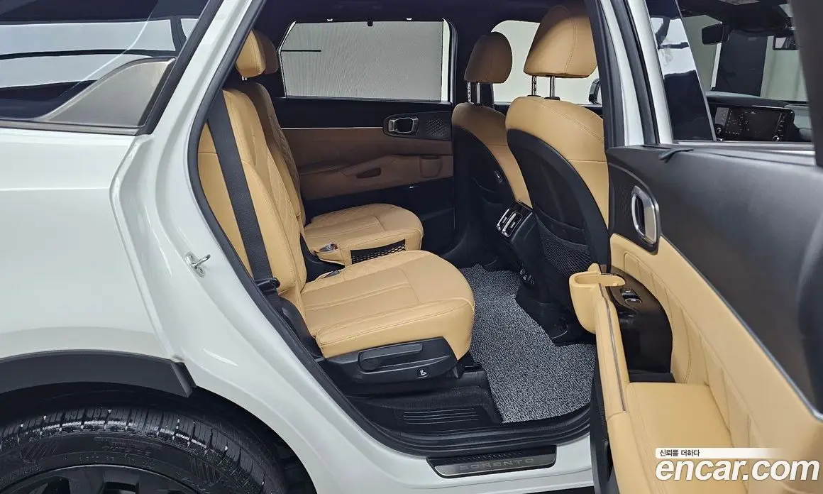Kia Sorento 2021 2.5 автомат (гидро), фото 17