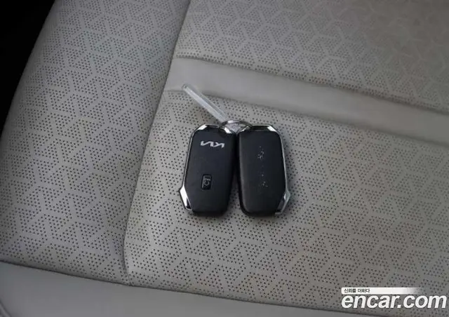 Kia Sorento 2023 1.6 автомат (гидро), миниатюра 11