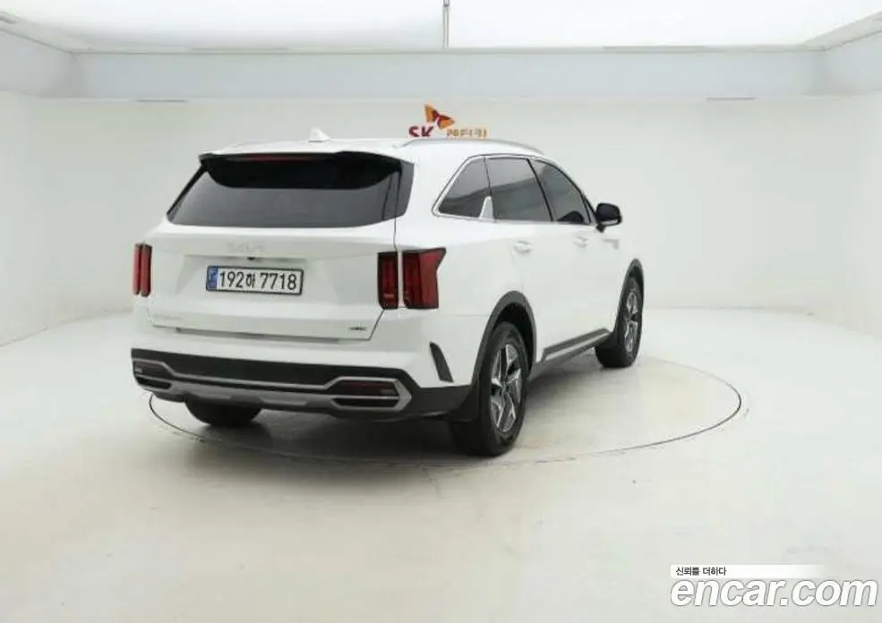 Kia Sorento 2023 1.6 автомат (гидро), фото 3