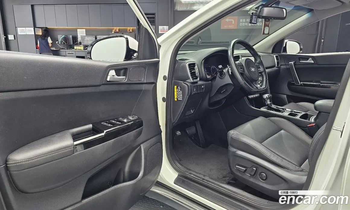 Kia Sportage 2017 2.0 автомат (гидро), фото 13