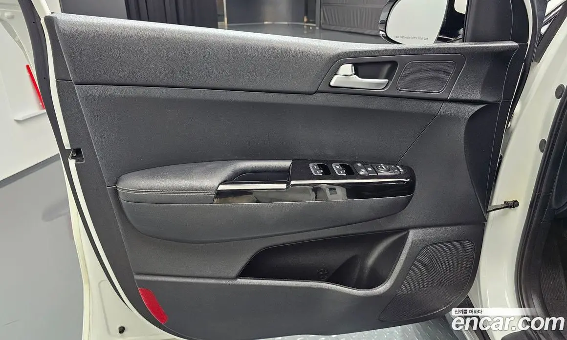 Kia Sportage 2017 2.0 автомат (гидро), фото 14