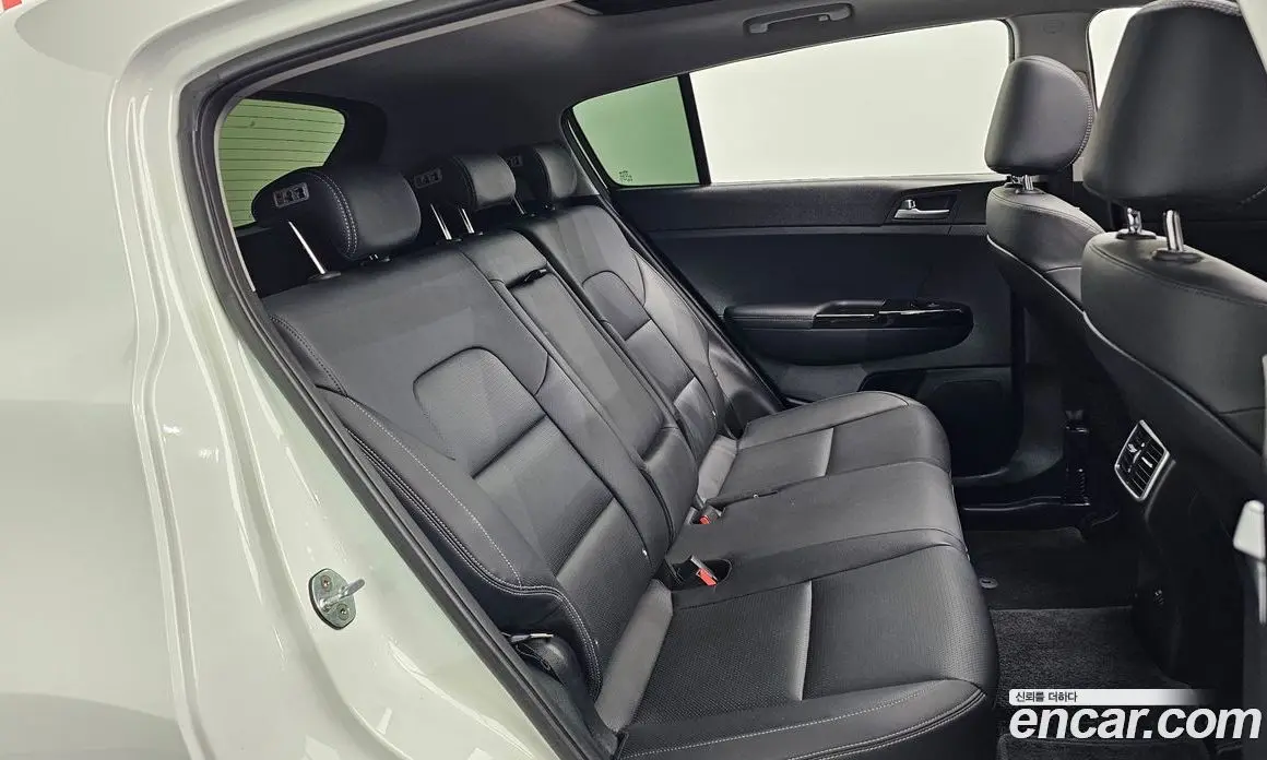 Kia Sportage 2017 2.0 автомат (гидро), фото 17