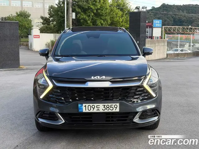Kia Sportage 2022 1.6 автомат (гидро), миниатюра 3