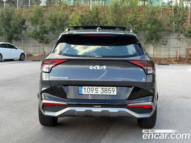 Kia Sportage 2022 1.6 автомат (гидро), миниатюра 4