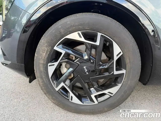 Kia Sportage 2022 1.6 автомат (гидро), миниатюра 5