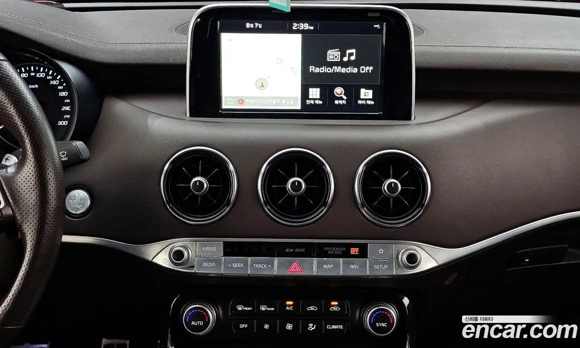 Kia Stinger 2017 3.3 автомат (гидро), фото 14